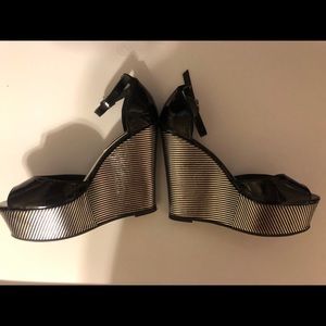 🌸STEVE MADDEN WEDGE SHOES🌸